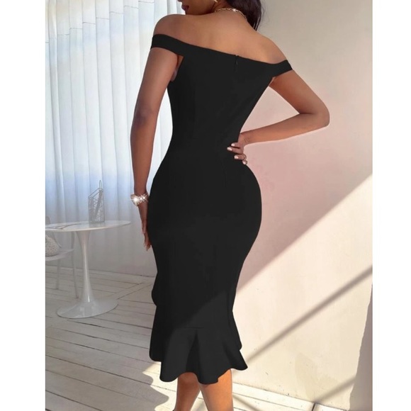 Slit thigh ruffle hem bodycon dress - Picture 6 of 15